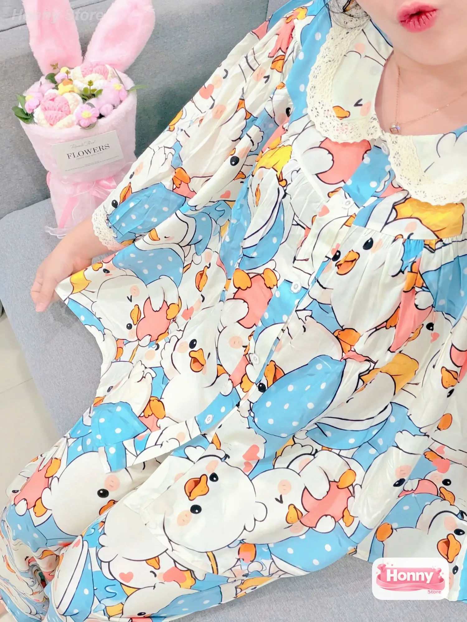 Bộ Đồ Mặc Nhà Lanh Tole F21 Tay Lửng Cổ Sen Phối Ren Họa Tiết Dễ Thương Form Siêu Rộng Ống Suông