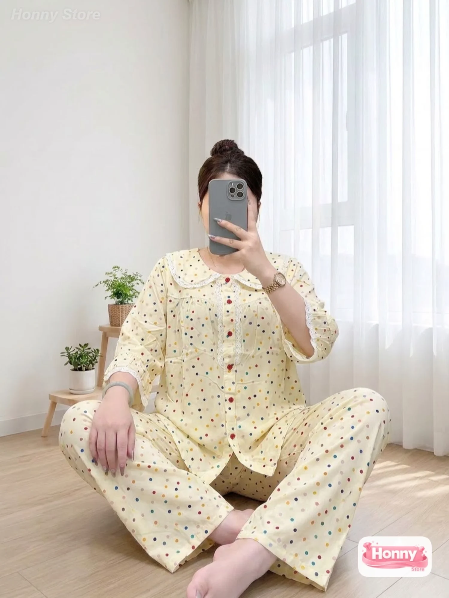 Màu Vàng bơ chấm bi