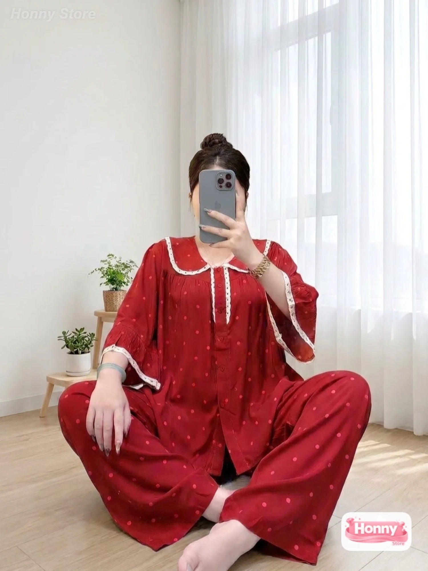 Màu Đỏ cherry chấm bi